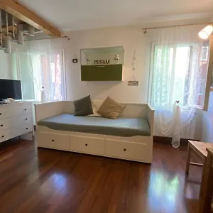  Apartment Ciosot House